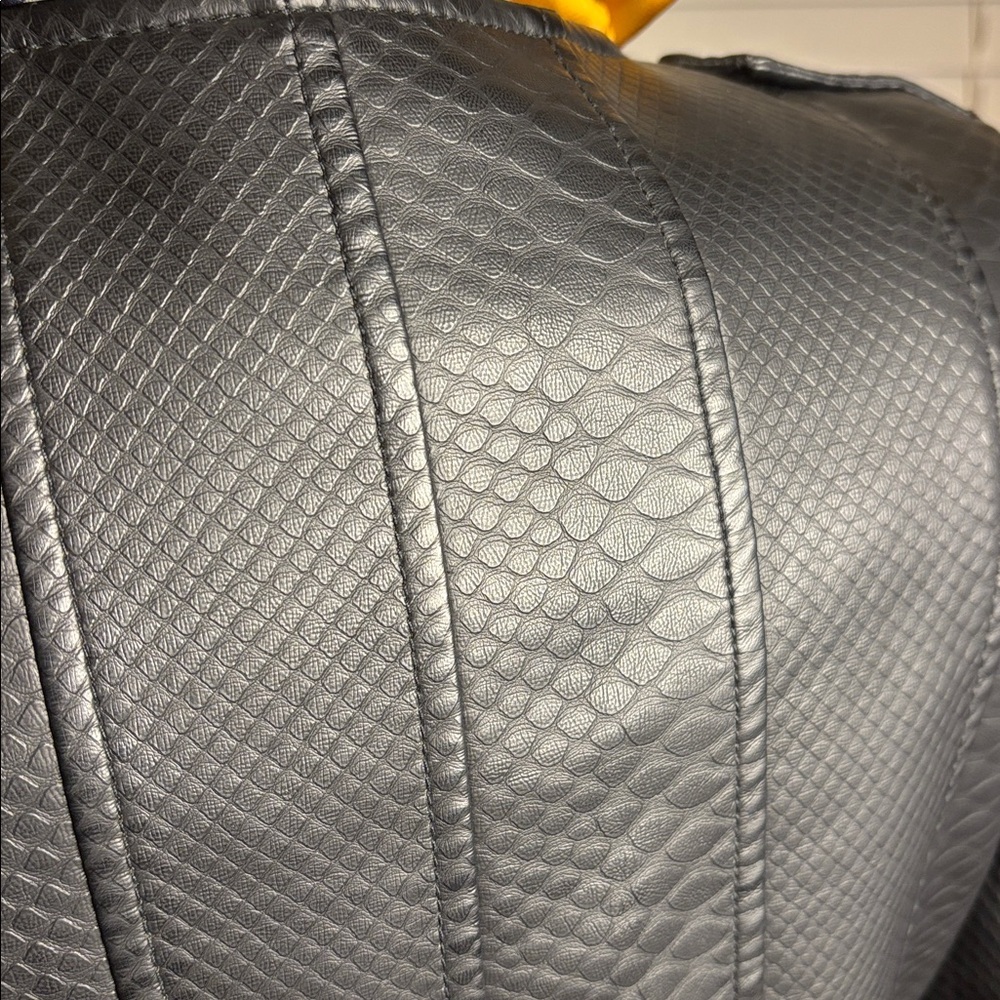 Guess Moto Style Jacket EUC - Picture 10 of 10